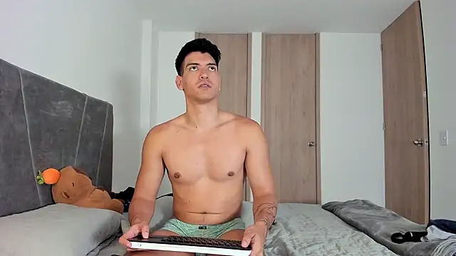 magnusifrit online show from September 2025 09:48:02 PM