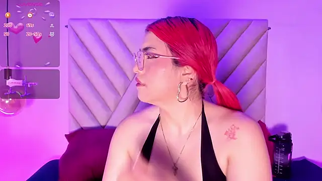 EmmaSwift  online show from February 2026 02:05:01 AM