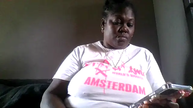 Snapshot of XgeileKutje chatting on May 2026 01:19:01 PM XgeileKutje online show from May 2026 01:19:01 PM