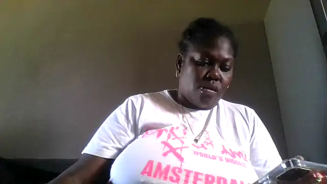 Snapshot of XgeileKutje chatting on May 2026 05:09:01 PM XgeileKutje online show from May 2026 05:09:01 PM