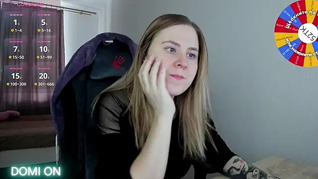 Olivia Munk online show from February 2025 12:21:02 PM