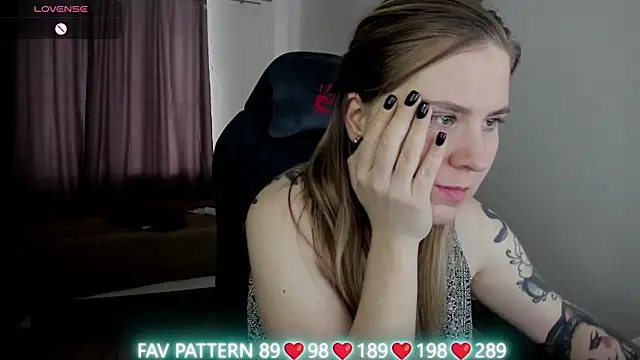 Olivia Munk online show from March 2025 09:29:01 AM