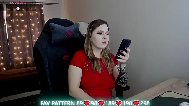 Olivia Munk online show from March 2025 07:35:02 AM