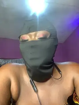 sweet1111 online show from December 2024 01:50:01 AM