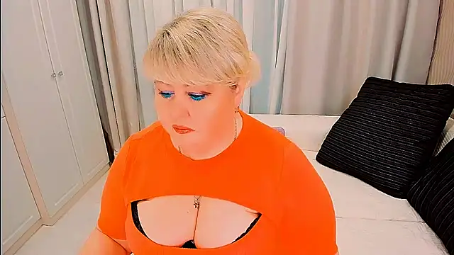 BIGTITSBBW online show from April 2026 07:03:01 PM