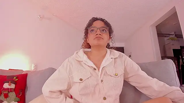 DAHLIA BROWNIE online show from January 2025 11:43:02 AM