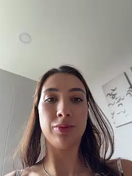 Snapshot of AnnaCastillo_ chatting on April 2026 02:14:02 PM AnnaCastillo online show from April 2026 02:14:02 PM