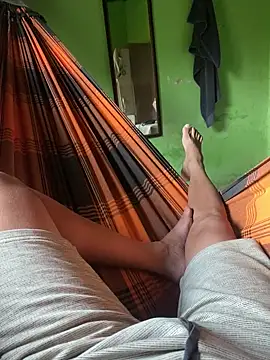 Duduhott online show from December 2024 08:25:02 PM