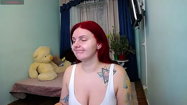 Snapshot of NikaLee chatting on December 2024 06:32:01 AM NikaLee online show from December 2024 06:32:01 AM