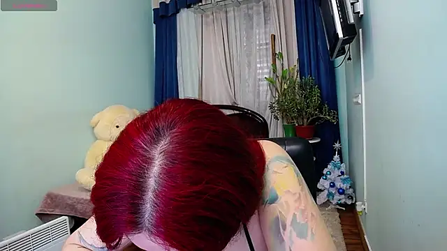 Snapshot of NikaLee chatting on December 2024 08:33:02 AM NikaLee online show from December 2024 08:33:02 AM