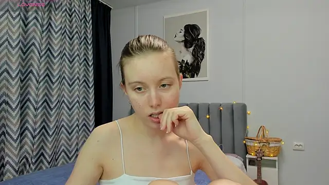 Peggy Beauty online show from March 2025 06:01:01 PM