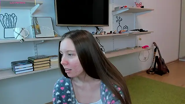 Peggy Beauty online show from February 2026 06:26:01 PM