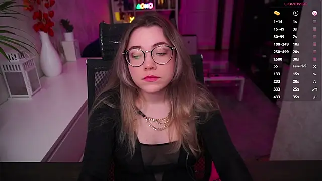 RemyCute online show from February 2026 06:06:01 PM