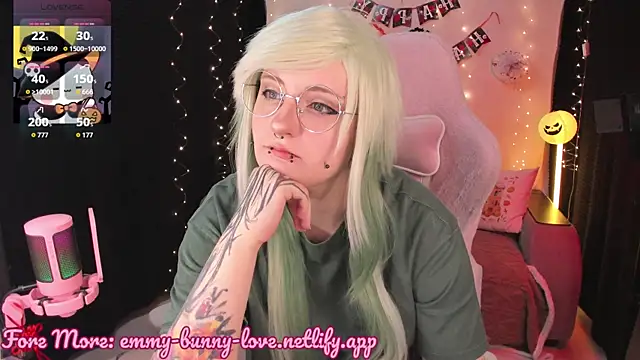 EmmyBunny online show from October 2025 10:38:02 AM