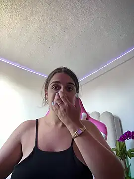 Alicia Ruiz online show from July 2026 08:07:01 PM