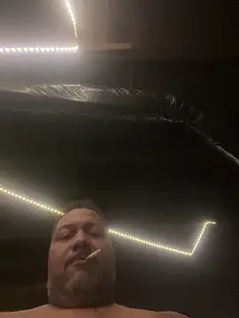 bigzae82 online show from March 2025 08:08:01 AM