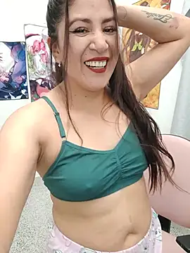 Snapshot of nammy__dirtyhott chatting on May 2026 04:04:01 PM nammy dirtyhott online show from May 2026 04:04:01 PM