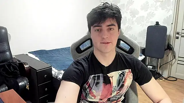 Snapshot of Knuckles17 chatting on February 2026 01:04:01 PM Knuckles17 online show from February 2026 01:04:01 PM