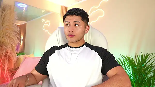 MatiasKorn online show from March 2026 06:08:02 AM