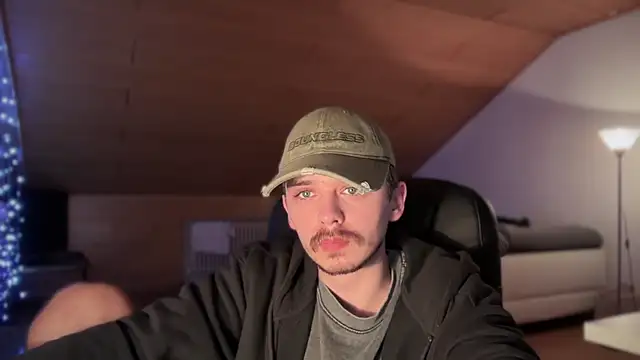 Snapshot of naked_psy chatting on January 2025 09:24:02 AM naked psy online show from January 2025 09:24:02 AM