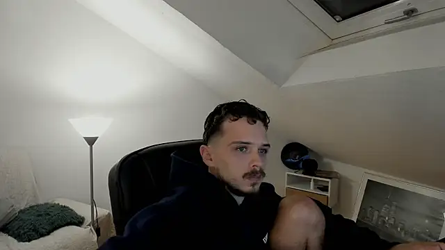 Snapshot of naked_psy chatting on September 2025 11:37:01 PM naked psy online show from September 2025 11:37:01 PM