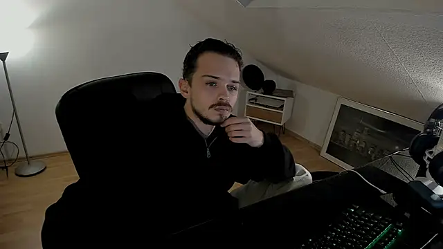 Snapshot of naked_psy chatting on October 2025 12:52:02 AM naked psy online show from October 2025 12:52:02 AM