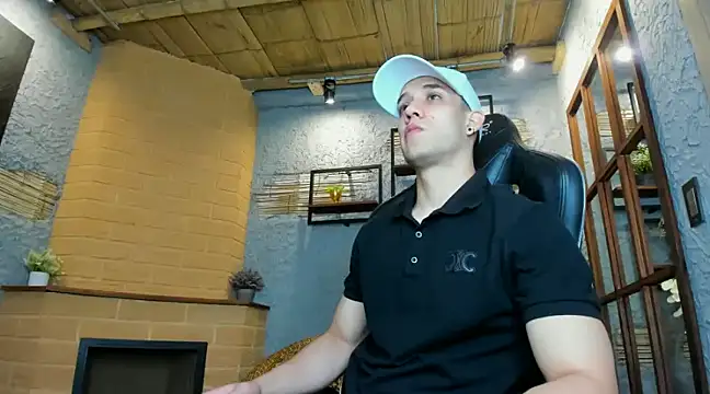 alexgiraldo  online show from March 2025 11:18:02 AM