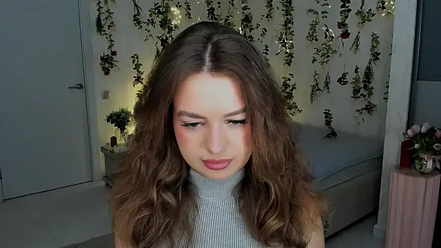 MiracleCurly online show from April 2026 07:28:02 PM