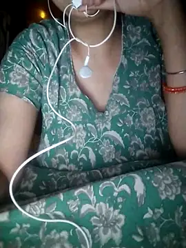 Snapshot of ohana143 chatting on March 2025 06:32:01 PM ohana143 online show from March 2025 06:32:01 PM