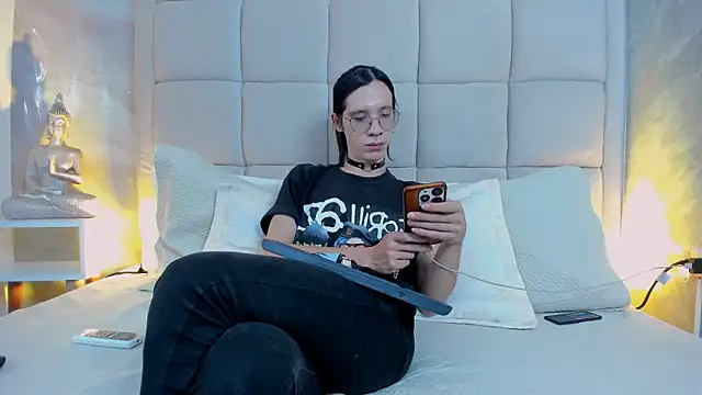 Hecatee 77 online show from October 2025 07:47:02 PM