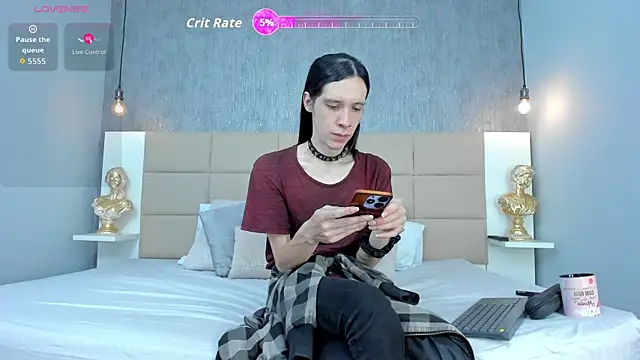 Hecatee 77 online show from April 2026 07:44:02 PM