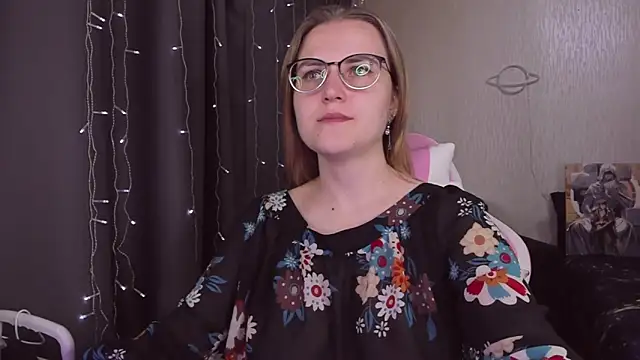 MissBrightShine online show from September 2025 09:42:02 AM