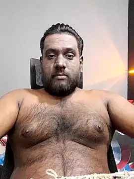 Rayansmith  online show from February 2025 10:37:01 PM