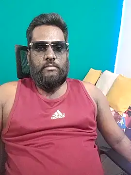 Rayansmith  online show from March 2026 01:23:02 AM