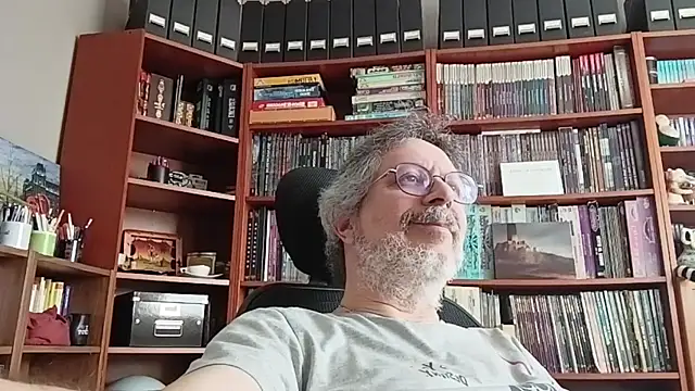 Mandra is a whore online show from November 2025 01:09:02 PM