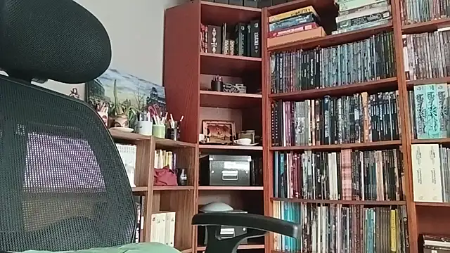 Mandra is a whore online show from November 2025 10:41:02 AM