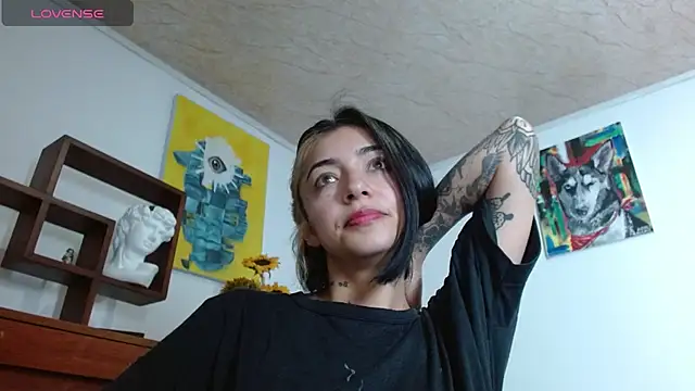 ZoeBakers  online show from February 2025 02:16:02 PM