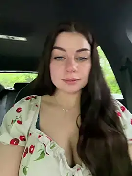 Snapshot of EllyNora chatting on May 2026 04:03:02 PM EllyNora online show from May 2026 04:03:02 PM