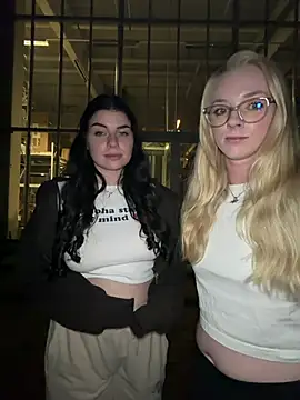 EllyNora online show from July 2026 09:02:01 PM