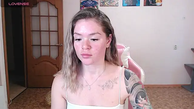 miaacatt online show from November 2025 09:56:02 AM