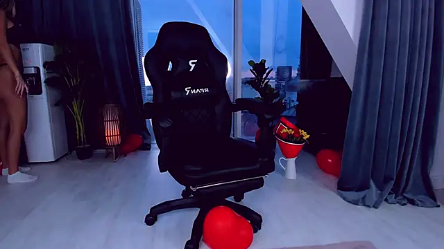 SpoilM3Mor3 online show from March 2025 04:04:02 PM