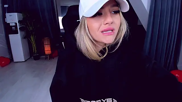 SpoilM3Mor3 online show from March 2025 11:39:02 AM