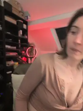 sophia leurre online show from April 2026 08:46:02 PM