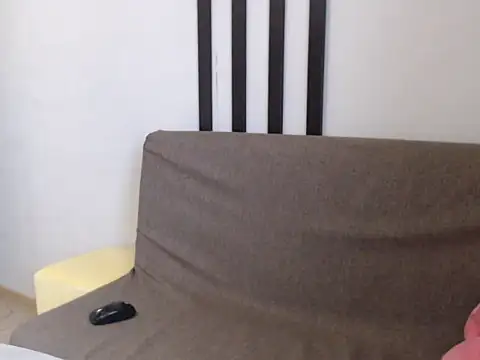 Alma44 online show from December 2025 06:40:02 AM