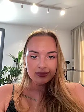 ElenaRebelle online show from November 2025 01:20:01 PM