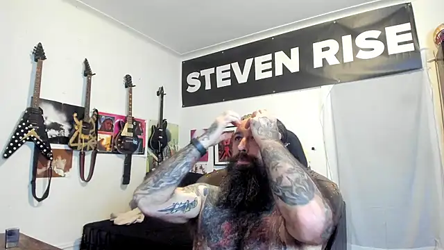 Snapshot of StevenRiseNYC chatting on June 2026 10:28:01 AM StevenRiseNYC online show from June 2026 10:28:01 AM