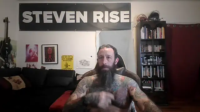 Snapshot of StevenRiseNYC chatting on June 2026 10:45:02 AM StevenRiseNYC online show from June 2026 10:45:02 AM