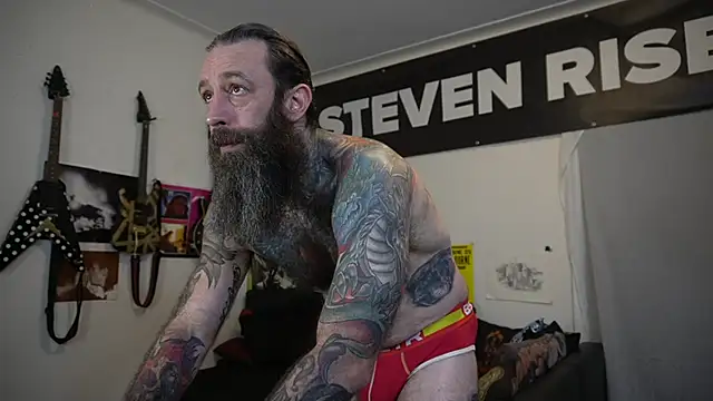 Snapshot of StevenRiseNYC chatting on July 2026 01:18:01 PM StevenRiseNYC online show from July 2026 01:18:01 PM