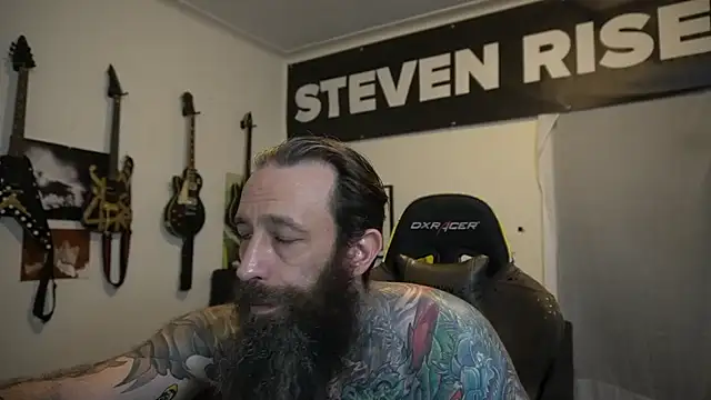 Snapshot of StevenRiseNYC chatting on July 2026 11:53:01 PM StevenRiseNYC online show from July 2026 11:53:01 PM