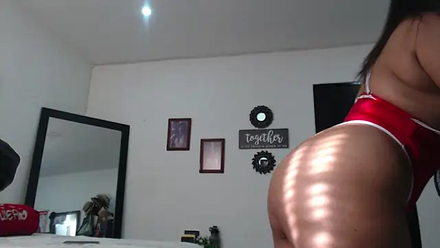 Snapshot of BombasticASSXXX chatting on May 2026 09:20:01 PM BombasticASSXXX online show from May 2026 09:20:01 PM